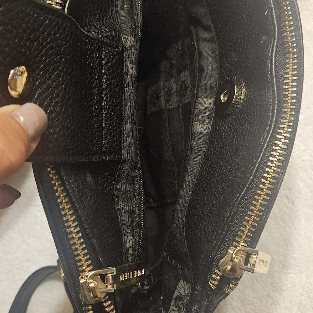 Anne Kleine Set Of Two Tote And Crossbody Bag Black Pebbled Leather Gold Accents - Picture 10 of 12